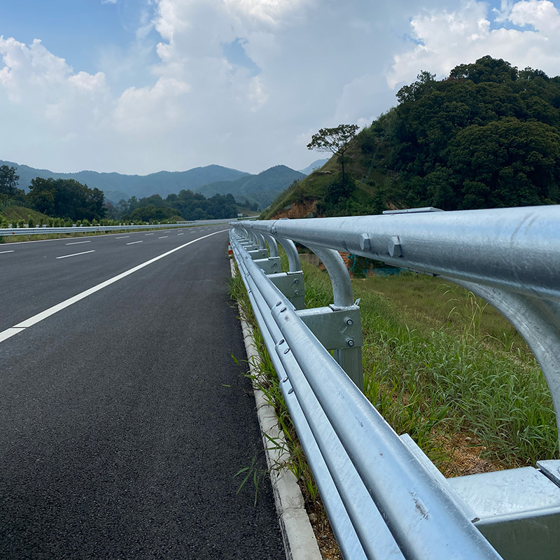 高速护栏